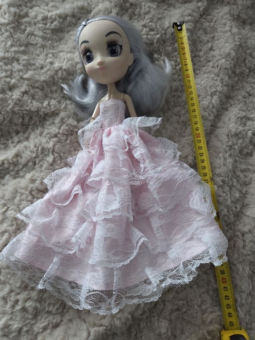 Lalka z dużą głową