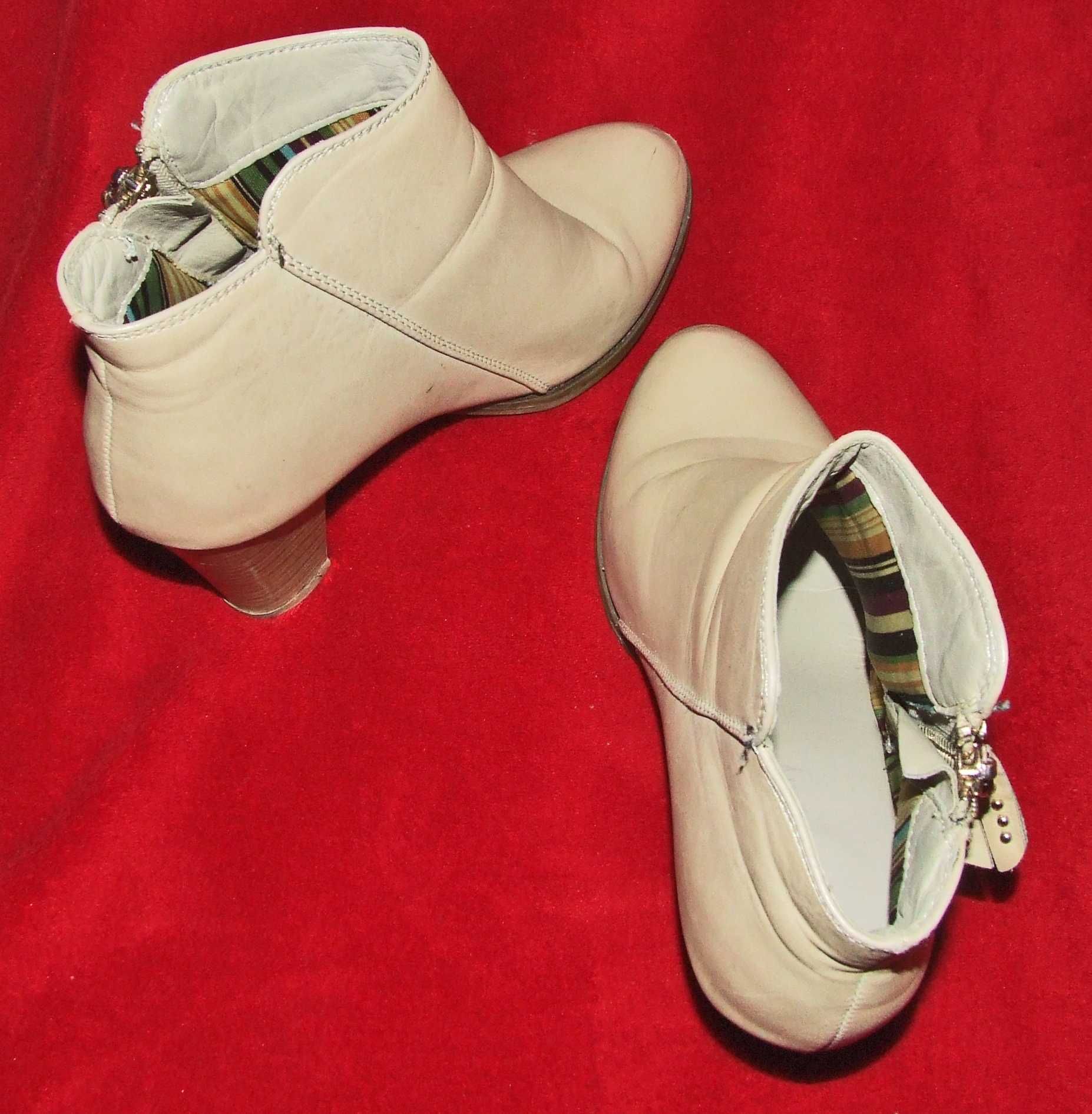 Jenny Fairy buty botki kremowe ćwieki 38 24,6
