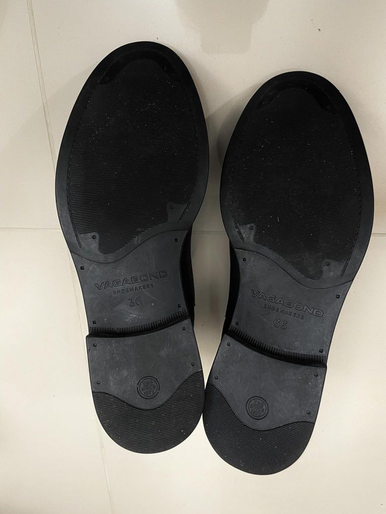 Vagabond Shoemakers damskie botki sztyblety skórzane 36
rozmiar 36
