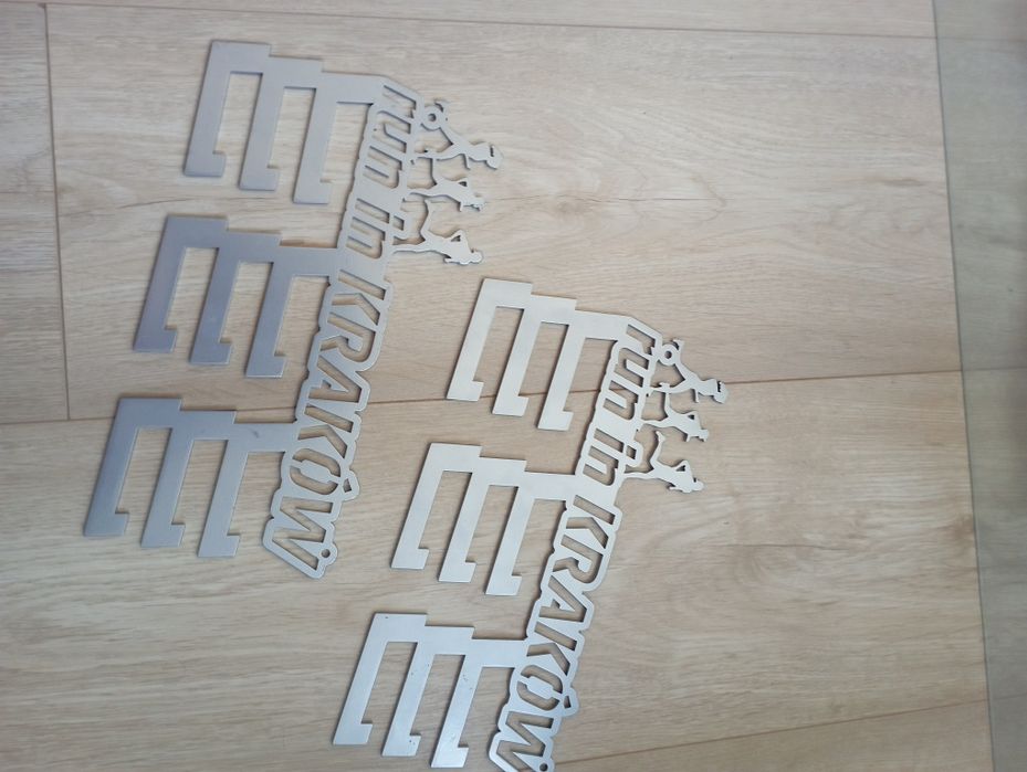 Wieszaki wieszak na medale Cracovia Maraton