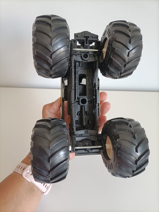 Jipe grande Hot Wheels