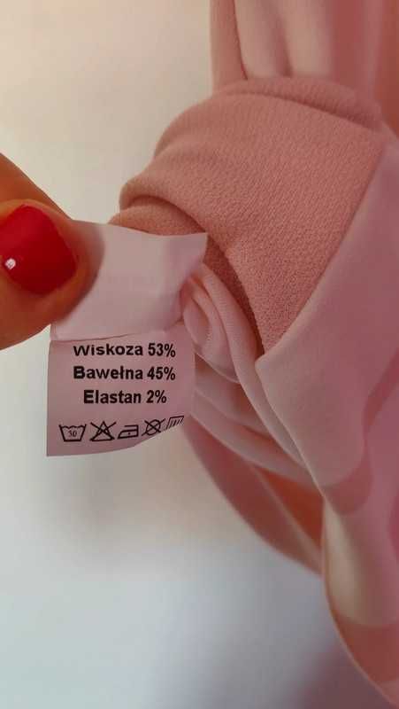 Różowa sukienka we wzór Ryłko R.42