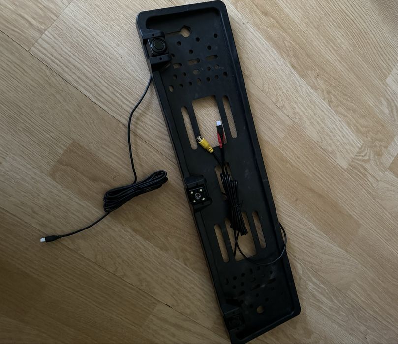 Продам сенсорную магнитолу 2.5d IPS