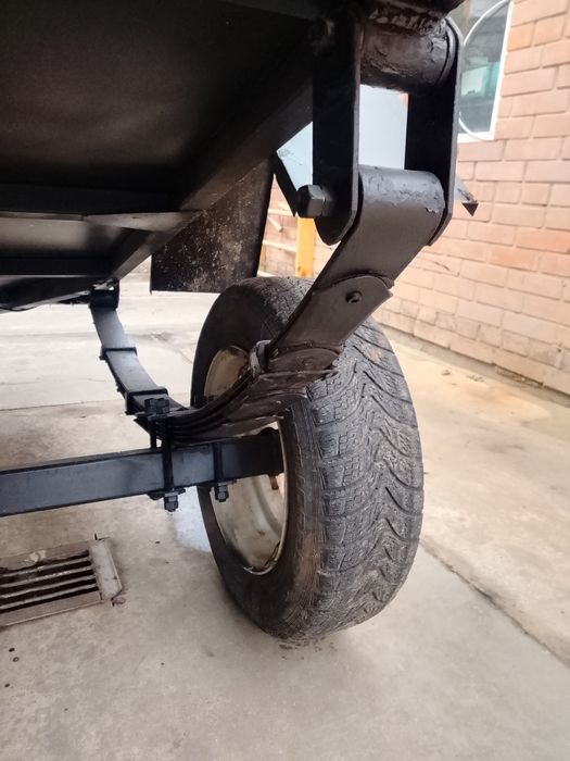 Прицеп автомобільний