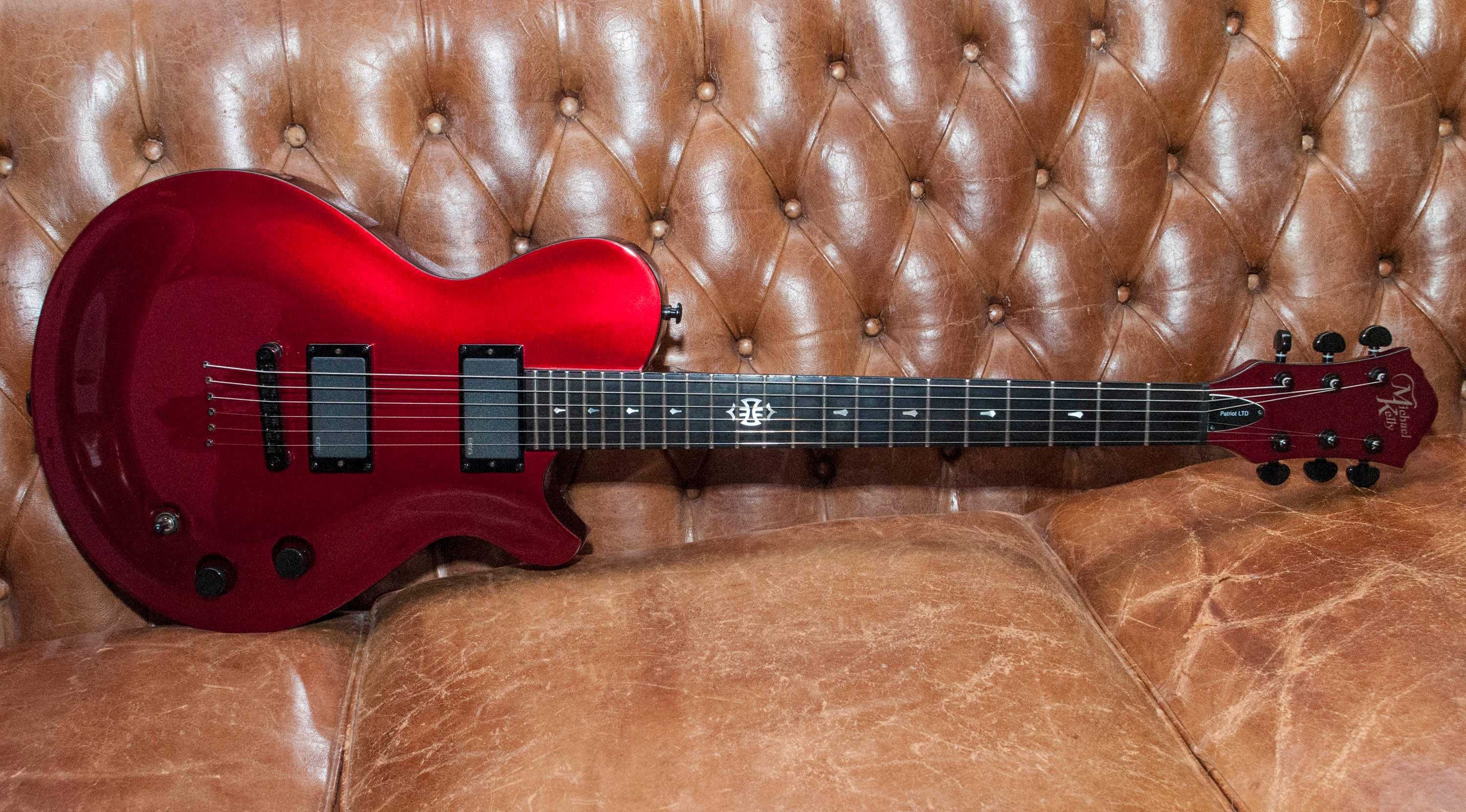 Michael Kelly Patriot Edição Limitada & Harley Benton Custom Line King