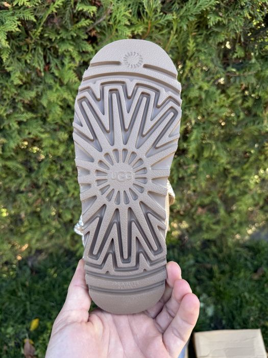 Зимові уги UGG чоботи черевики LowMel Australia biege бежеві беж