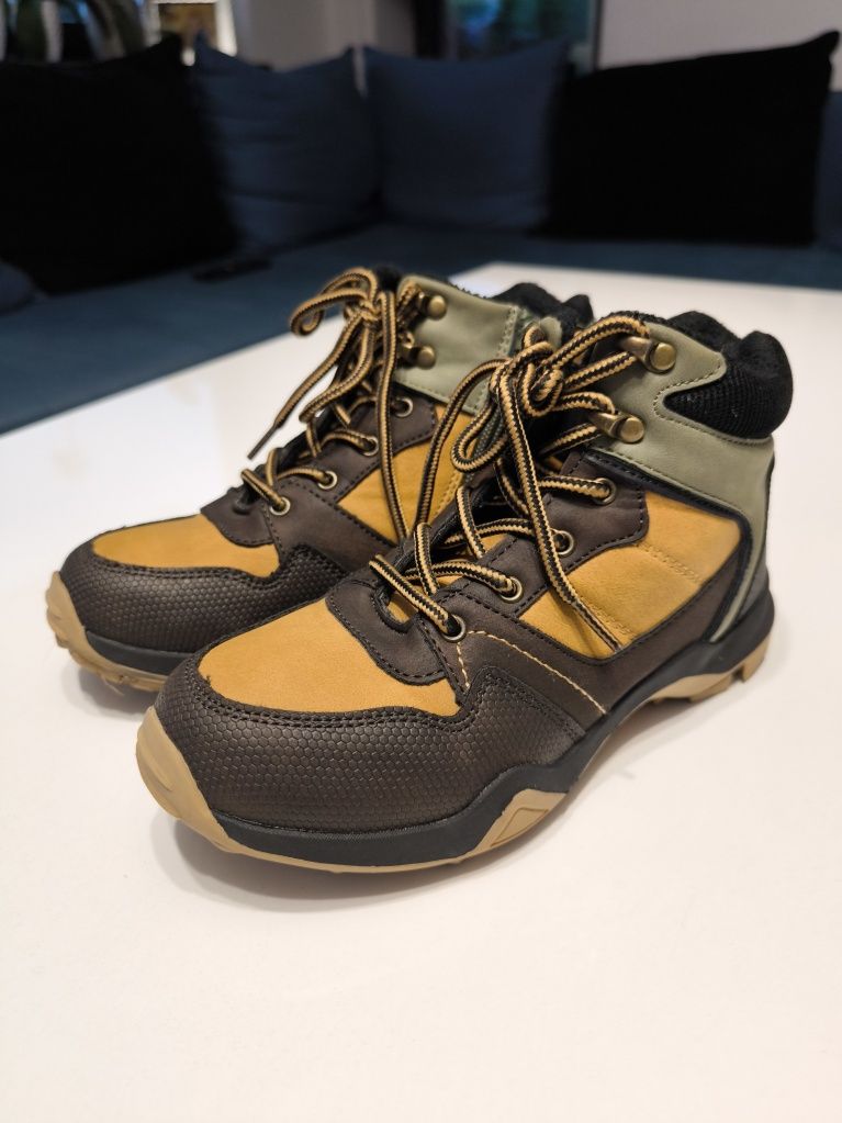 Buty zimowe Reserved roz. 34