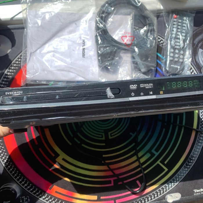 DVD плеєр Hundai DV2X361DU (region 2)