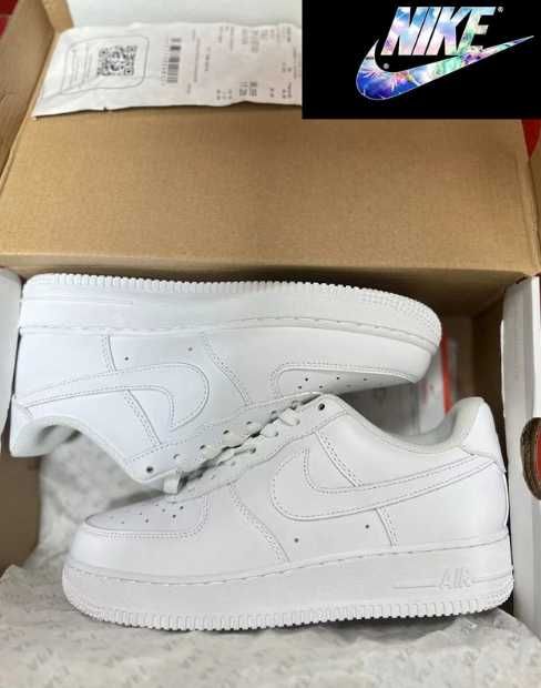 Nike Air Force 1 White 38.5