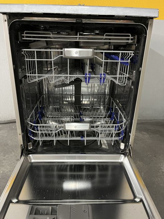 Maquina lavar loiça Lg Inverter avariada