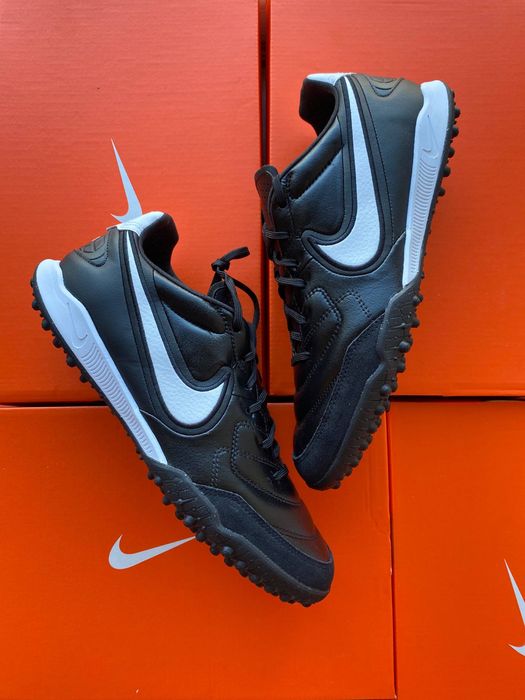 Сороконіжки Nike Premier IV