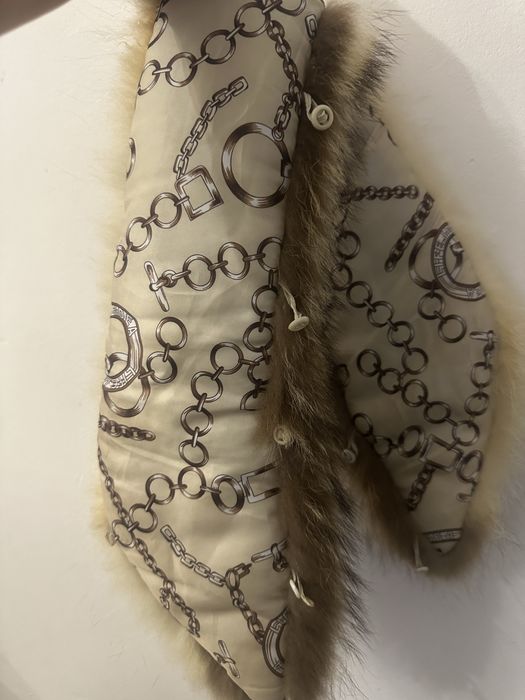 Комір на пальто з лисиці