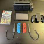 Nintendo Switch Neon Red & Blue 32 GB + Karta SD 64 GB + Pokemony