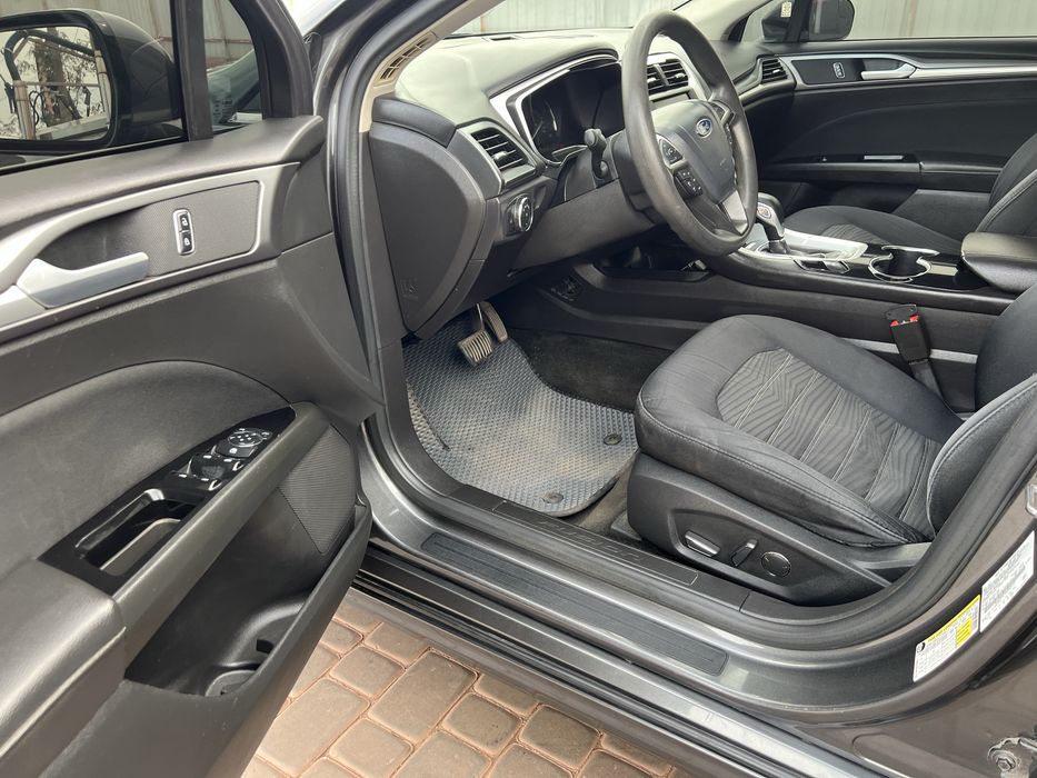 Ford Fusion se 2.5 газ/бенз 2016
