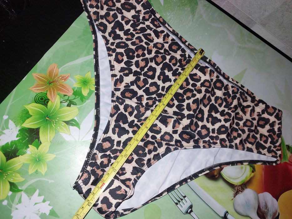 Купальник большой размер  тигровый новый продам