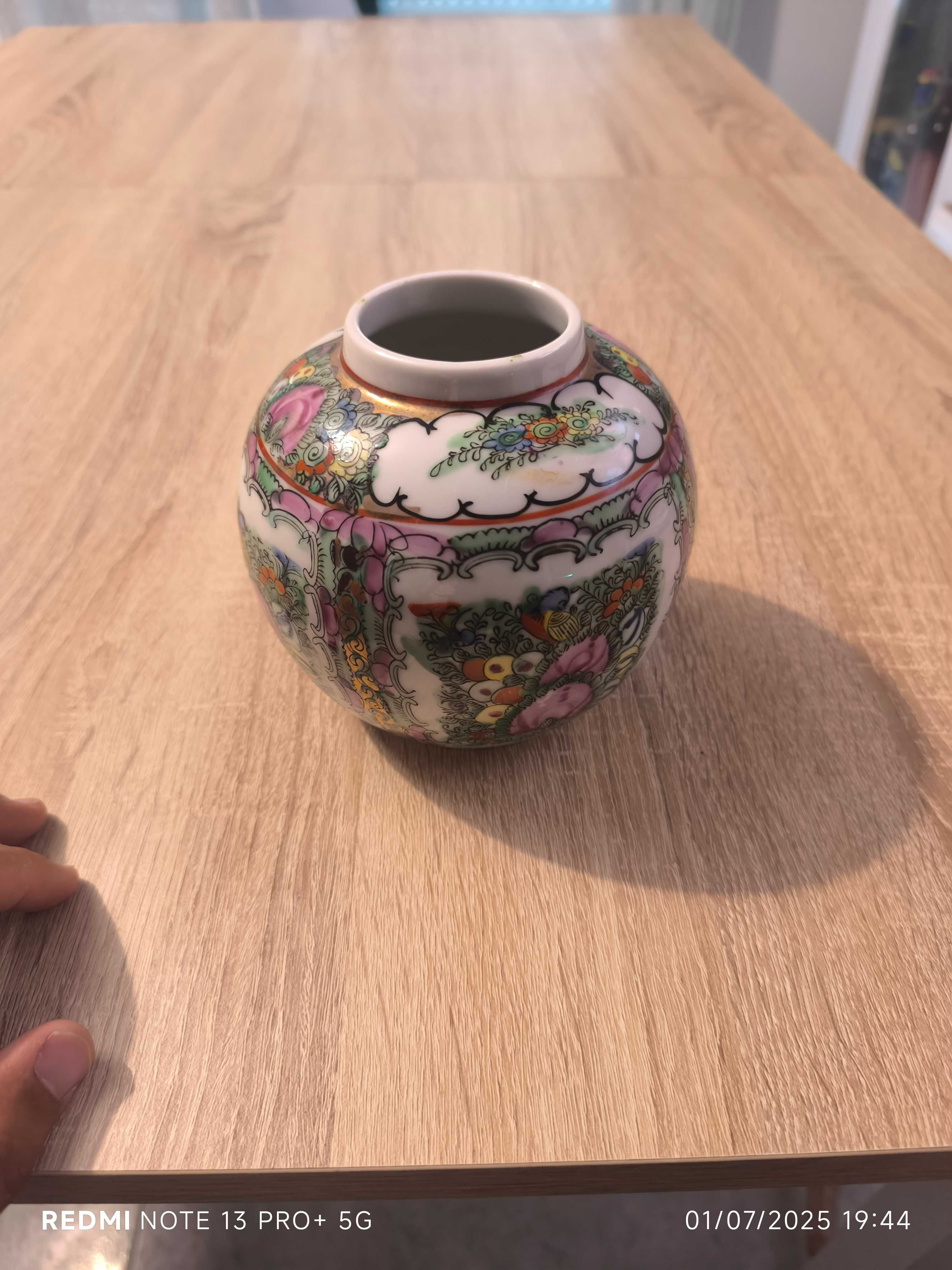 Jarras de porcelana antiga