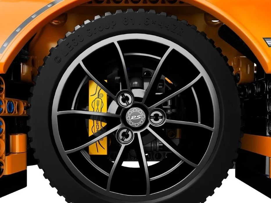 Конструктор Technic Porsche 911 GT3 RS (1:1 LEGO)