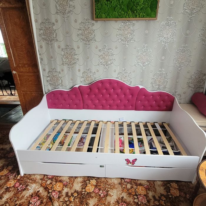 Продам кровать з матрасом дитячу. Підліткову