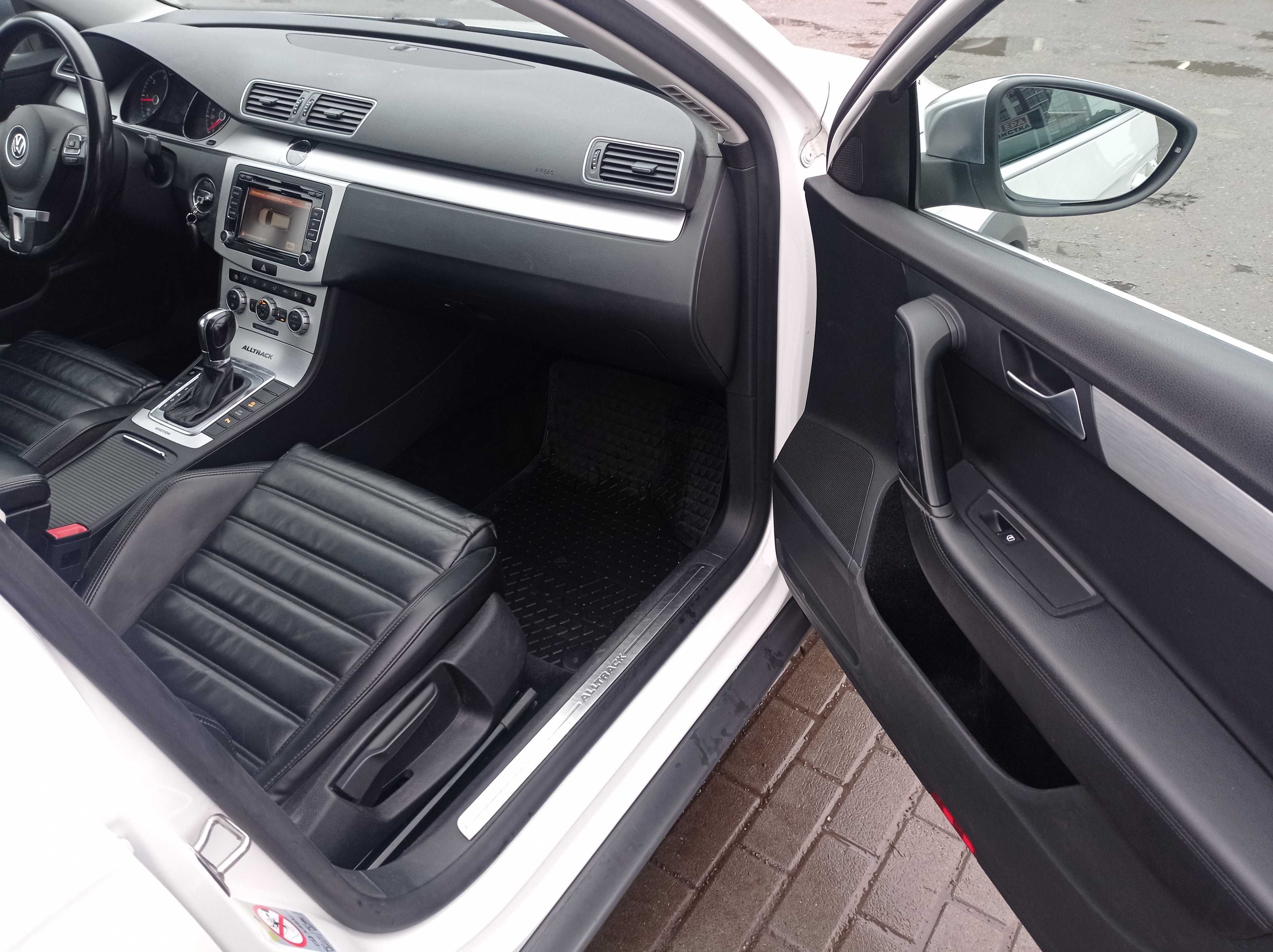 VW Passat B7 Alltrack 2012 2.0 TDI Автомат