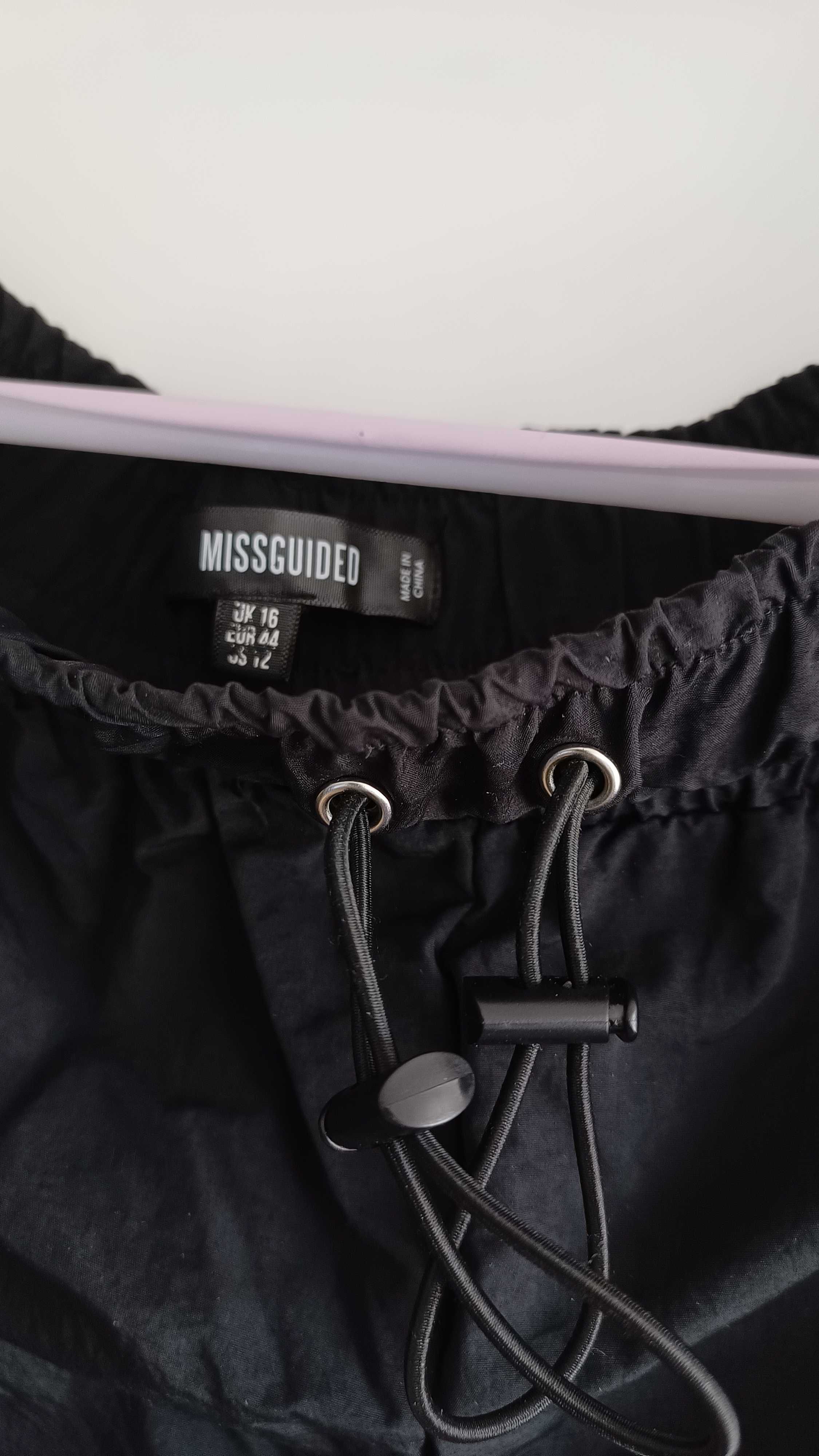 Spodnie Missguided