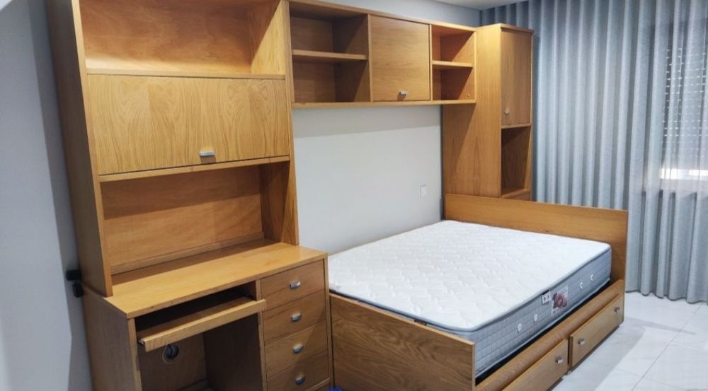 Estúdio com cama de casal