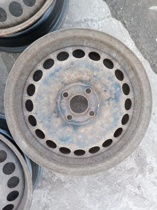 Felgi 15 Opel Corsa Combo Astra Tigra Fiat Grande Punto 4x100 ET39