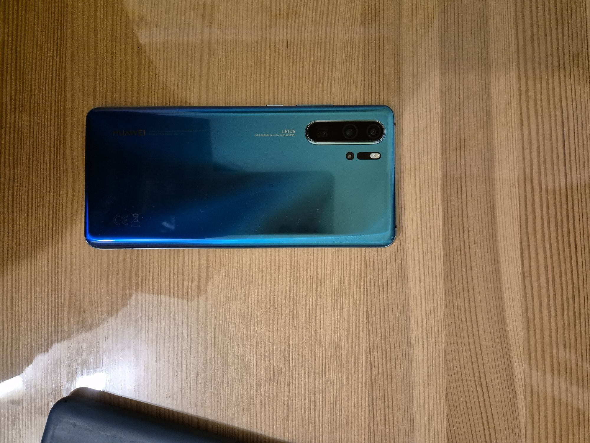 Продам Huawei P30 Pro телефон,смартфон