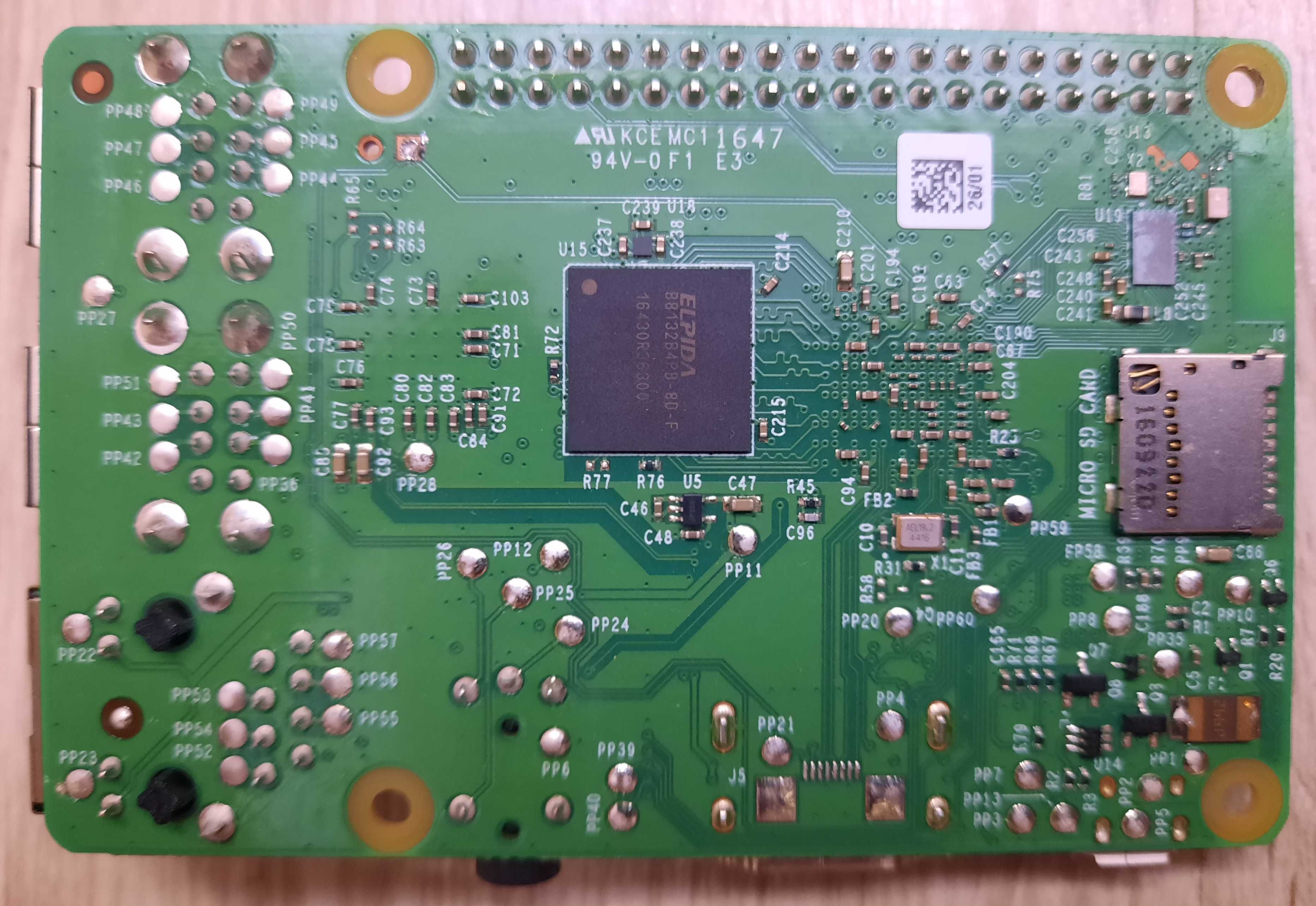 Mini komputer Raspberry Pi 3 + monitor 10 cali + moduł przekaźników