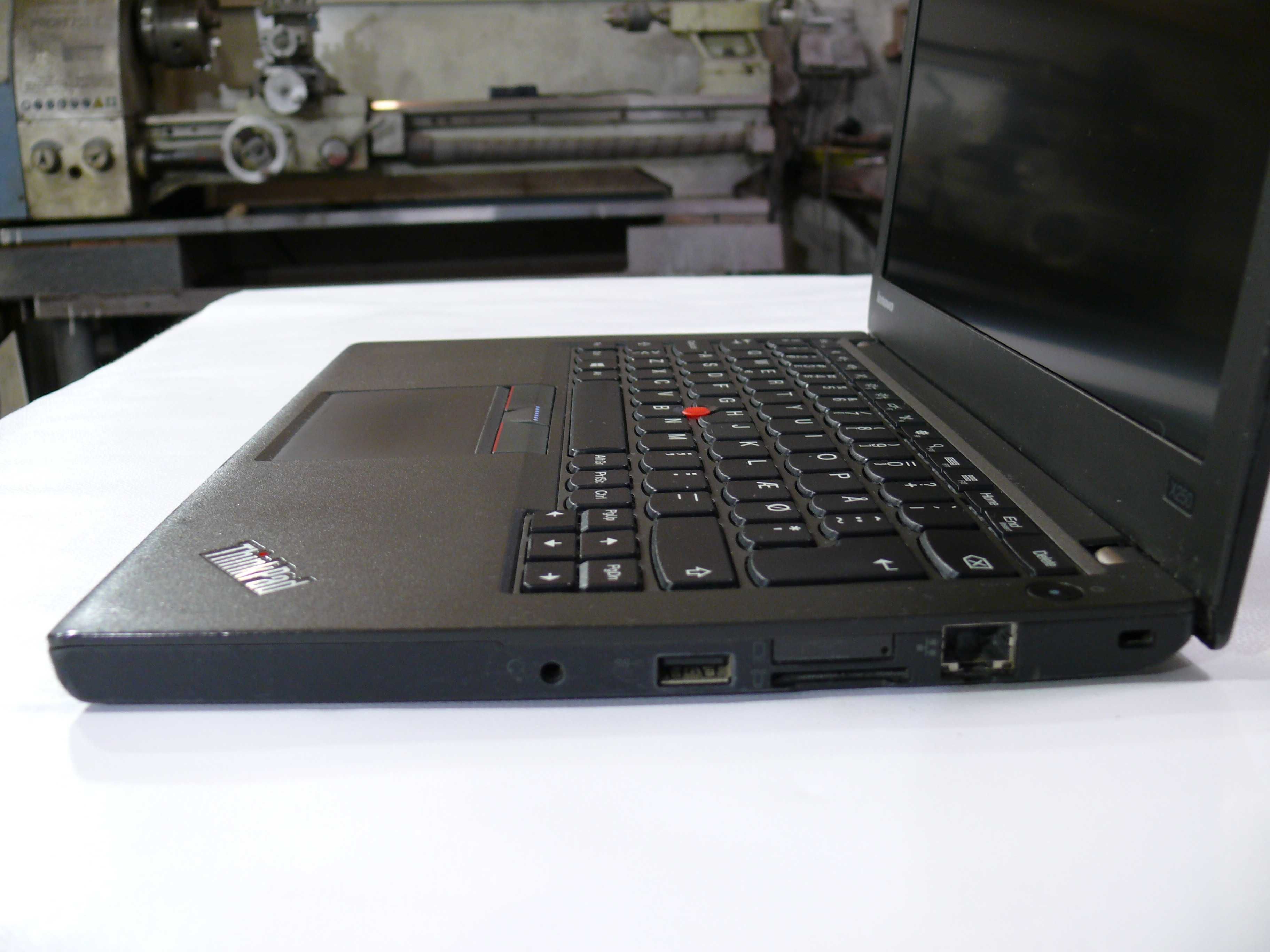 Lenovo X250, dysk SSD 240GB, Ram 8GB, i3-5010U, sprawny.