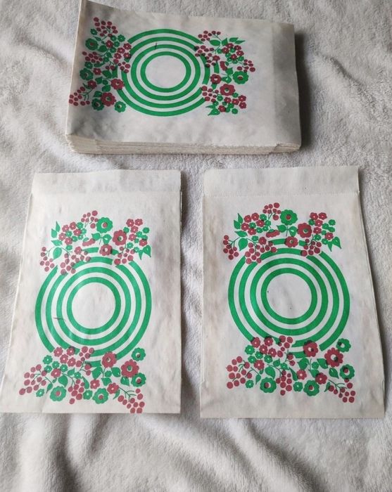 Torebki papierowe malowane 20 szt. Na prezent, na zakupy. Nowe.