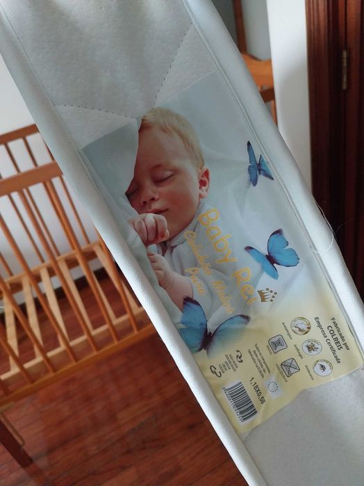 Cama de Grades com Colchão Usados
