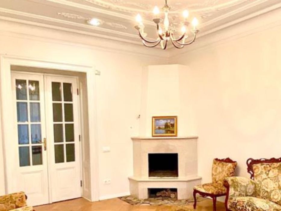 Оренда 3-кімнатної квартири 92 кв. м по вул. Вишенського у Львові