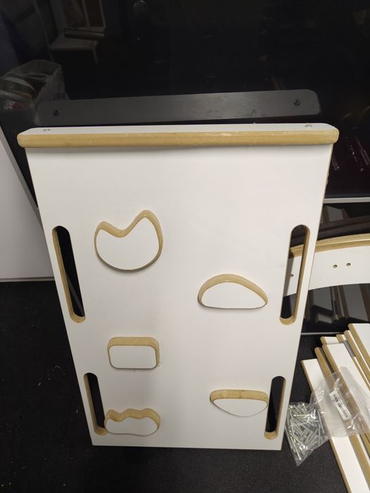 Drewniany bujak, zjeżdżalnia