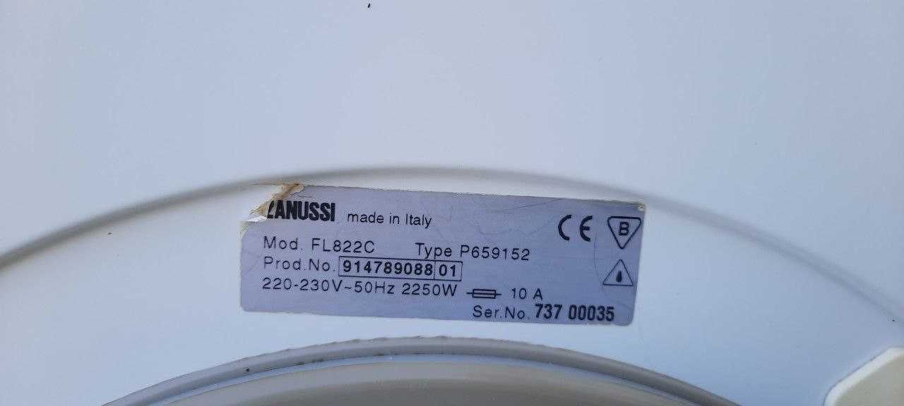 Стиральная машина Zanussi FL822C.