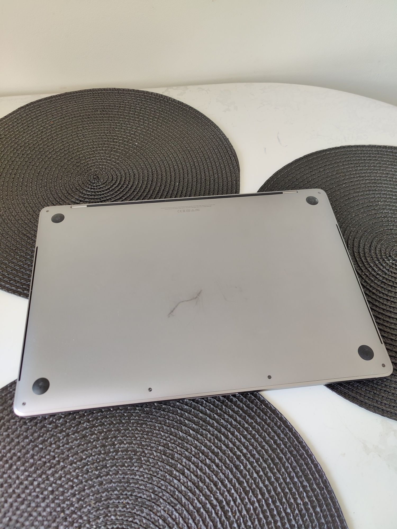 Ноутбук apple MacBook pro 15 2017 а 1707