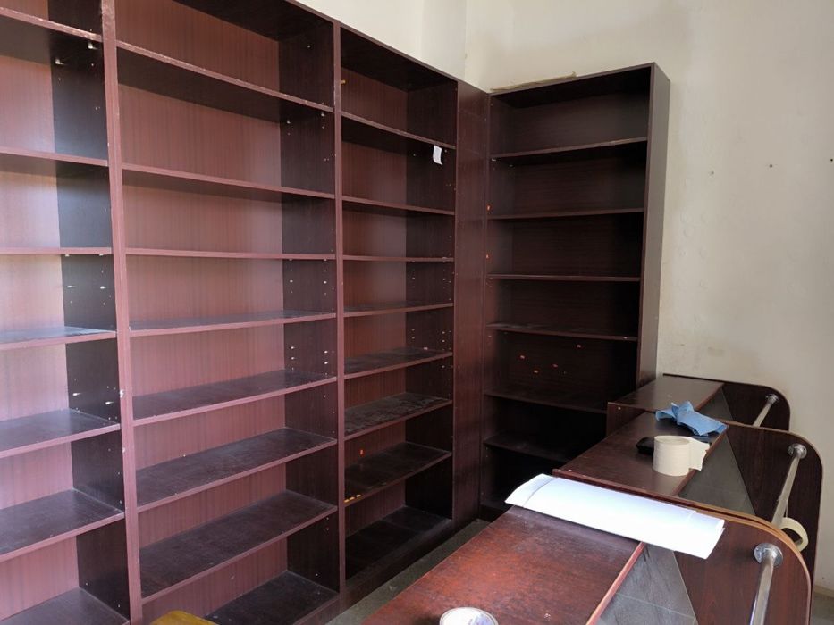 Полки для магазину