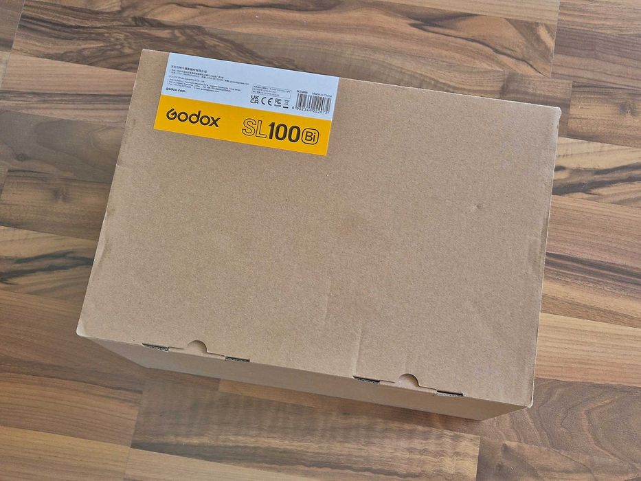 Lampa LED Godox SL100Bi mało używana