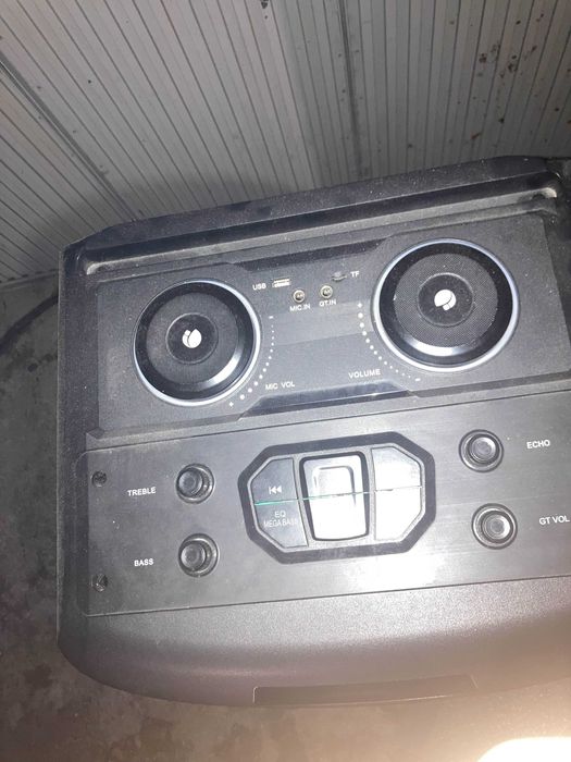 NGS Coluna Grande de som. (Bluetooth,AUX) Etc. Microfone Input