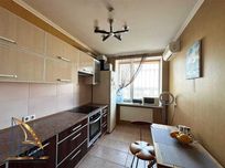 2-кімнатна на Бульварі Центральному