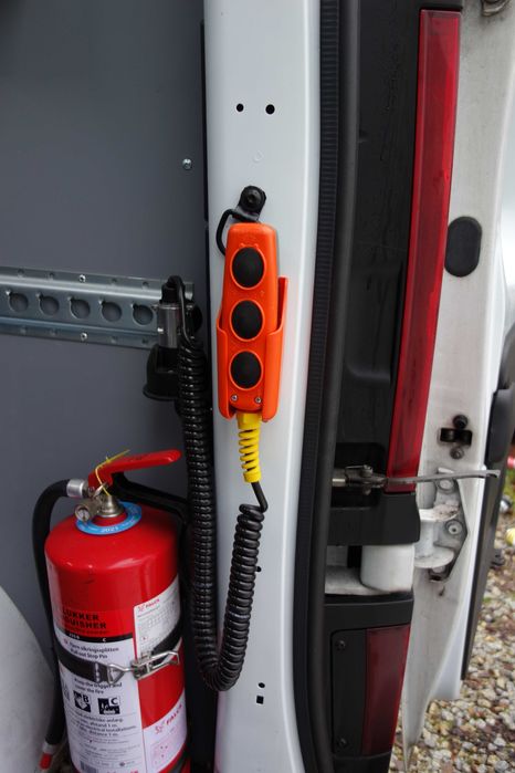 Winda Dhollandia 500 kg. Kilka szt  platforma Klapa  Bus Trafic Vivaro