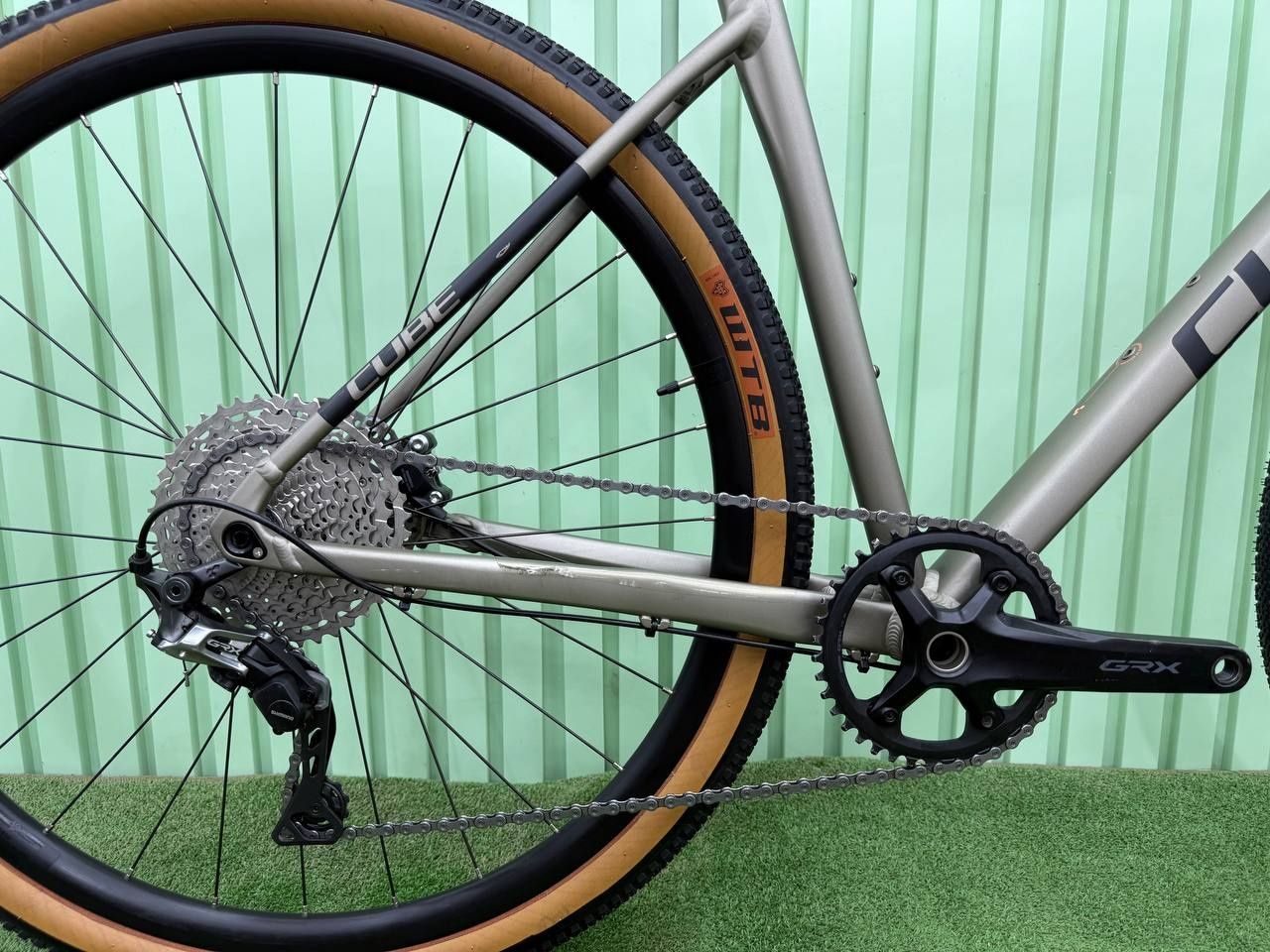 Топовий Гравійник L 28 Cube Nuroad EX 1x11 Shimano GRX гідравлика