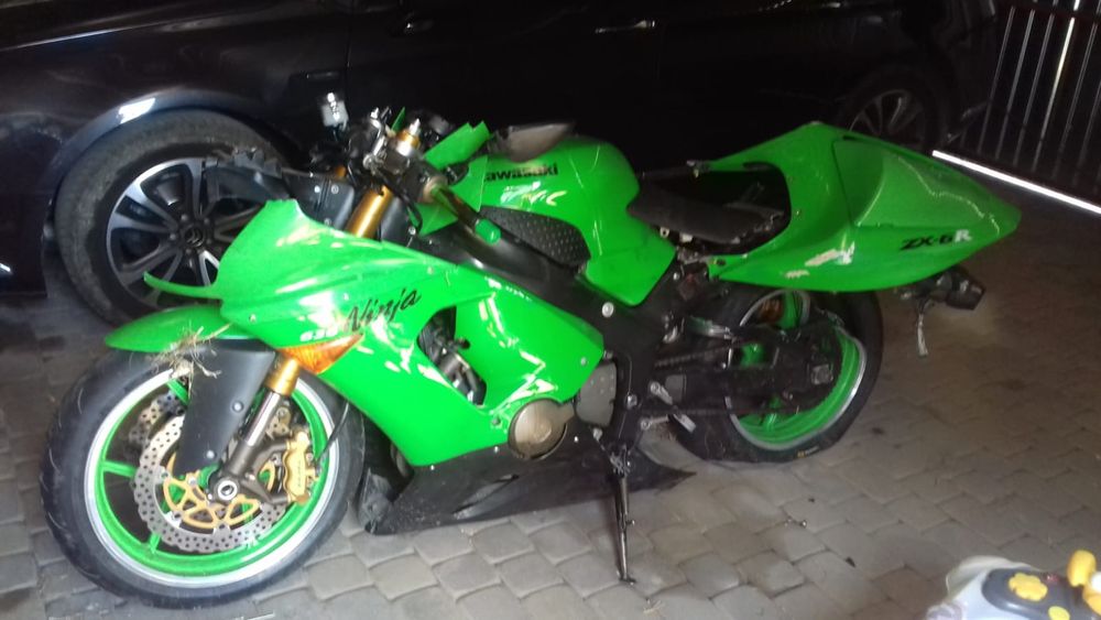 Kawasaki ninja ZX 6R rok 2005/2006 czytaj opis!