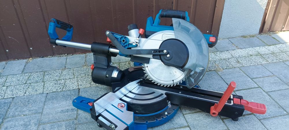 Ukośnica erbauer emis216s-18li pilarka kątowa