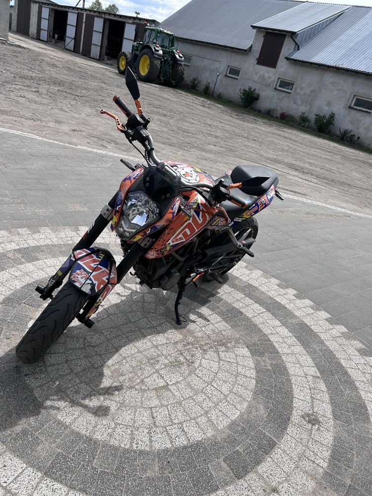 KTM duke 125