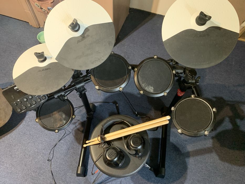 Perkusja elektroniczna Alesis Debiut Kit
