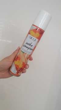 Suchy szampon niuqi  nowy