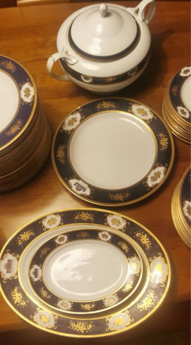 Servico de mesa em porcelana fina “Versailles”