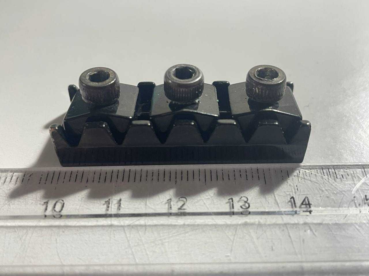 Floyd Rose верхній поріжок, топлок електрогітари порожек