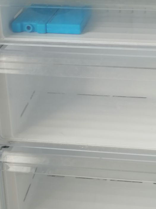 Frigorífico com pouco uso