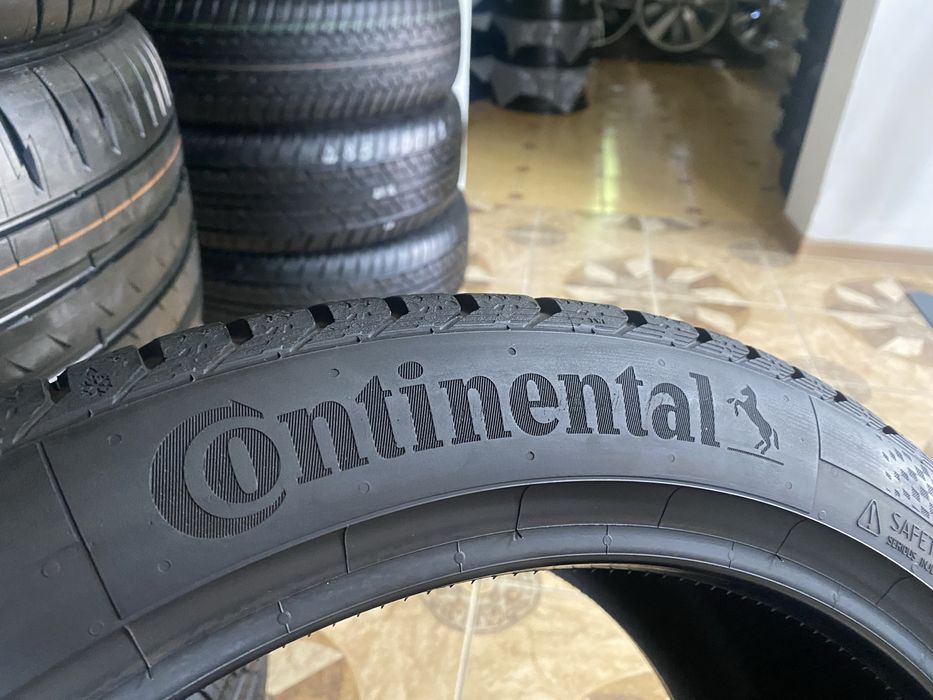 245/40/19 98V XL Continental Winter Contact TS850P